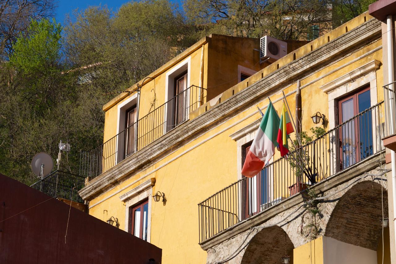 Le Giare Hotel Itala Екстериор снимка